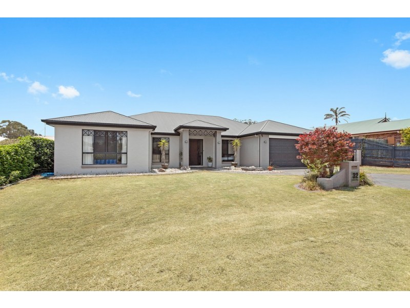 32 Wood Drive, Middle Ridge QLD 4350