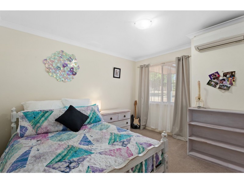 9 Willmington Court, Middle Ridge QLD 4350