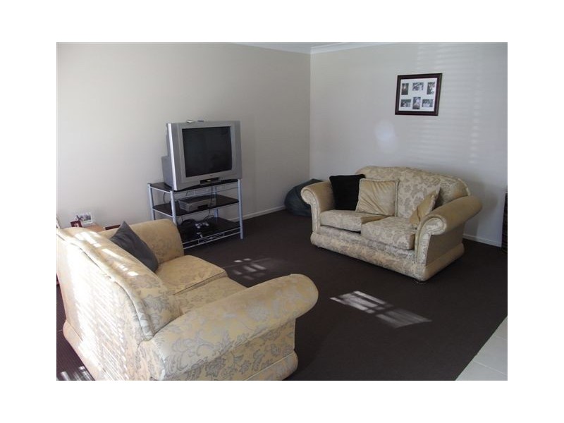 17 Woodville Court, Wyreema QLD 4352