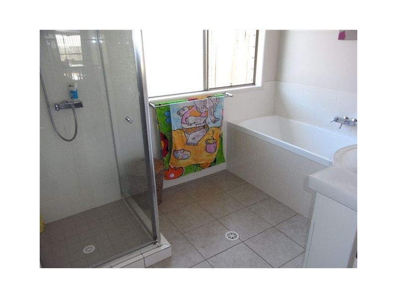 17 Woodville Court, Wyreema QLD 4352