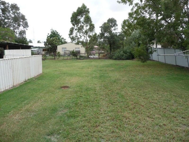 24 Eton Street, Cambooya QLD 4358