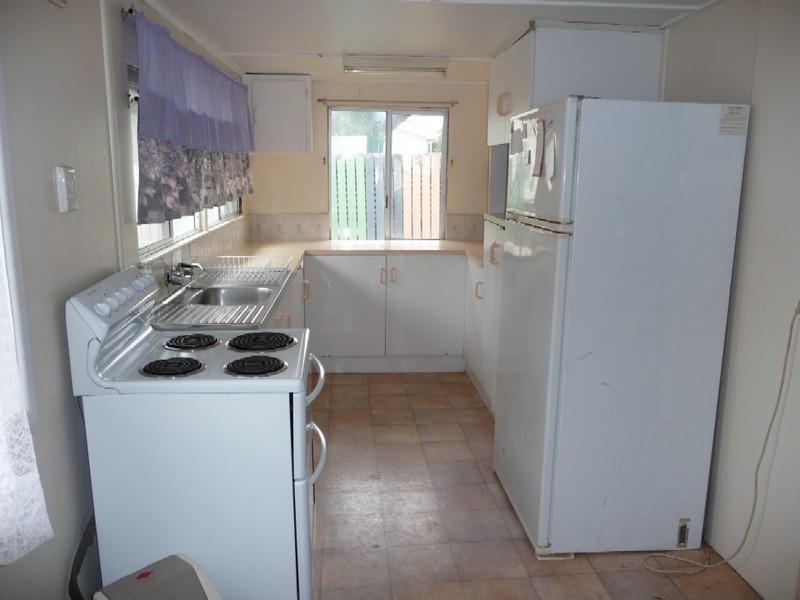 24 Eton Street, Cambooya QLD 4358