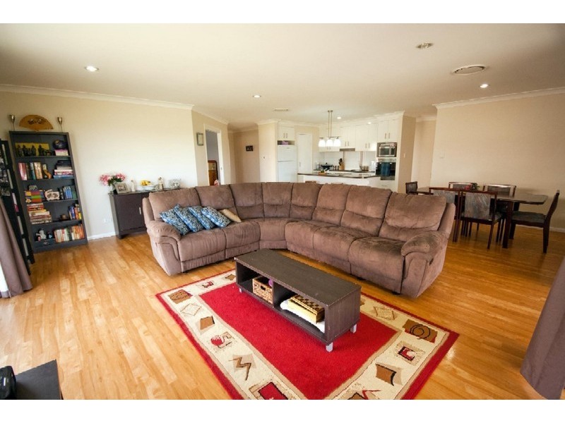 35 Ashford Drive, Wyreema QLD 4352