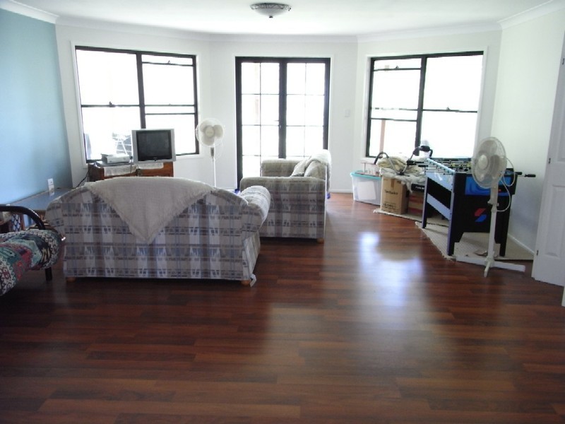 Postmans Ridge QLD 4352