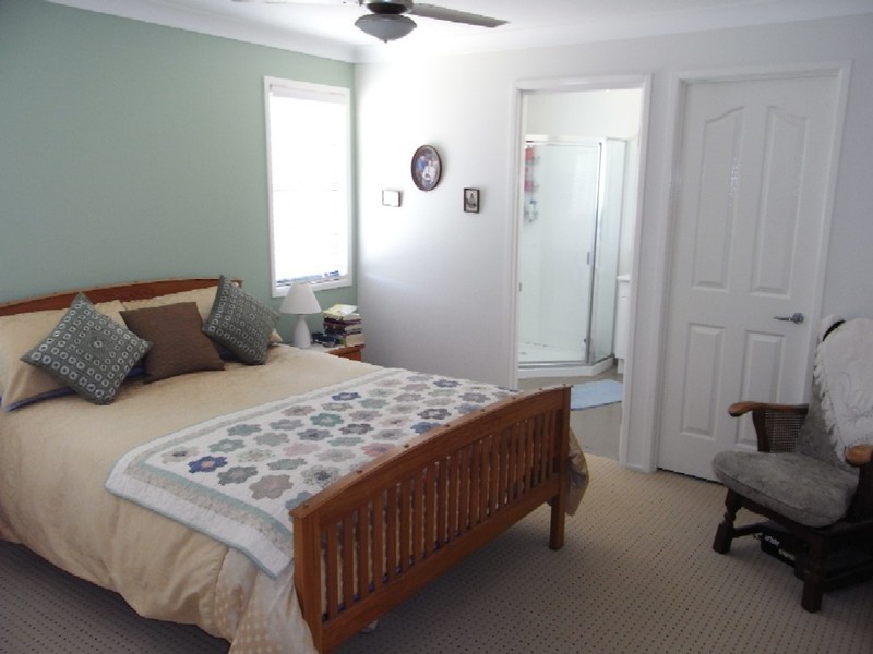 Postmans Ridge QLD 4352