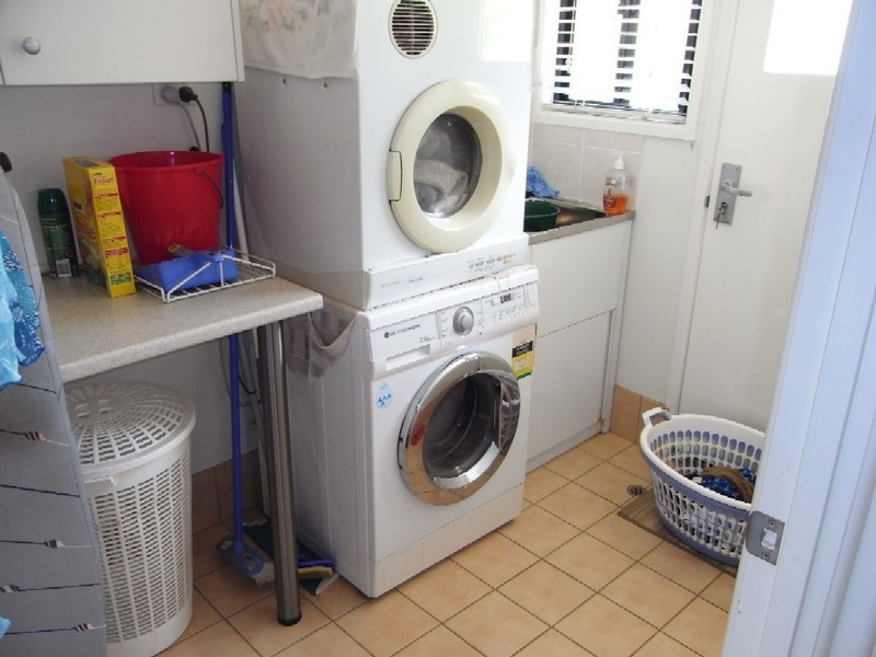 Postmans Ridge QLD 4352