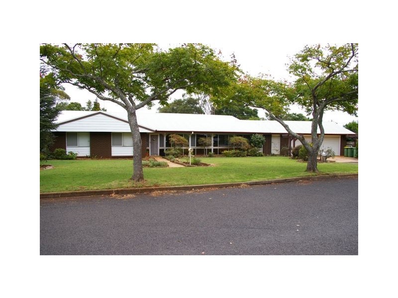 13 Hogan Street, Toowoomba QLD 4350