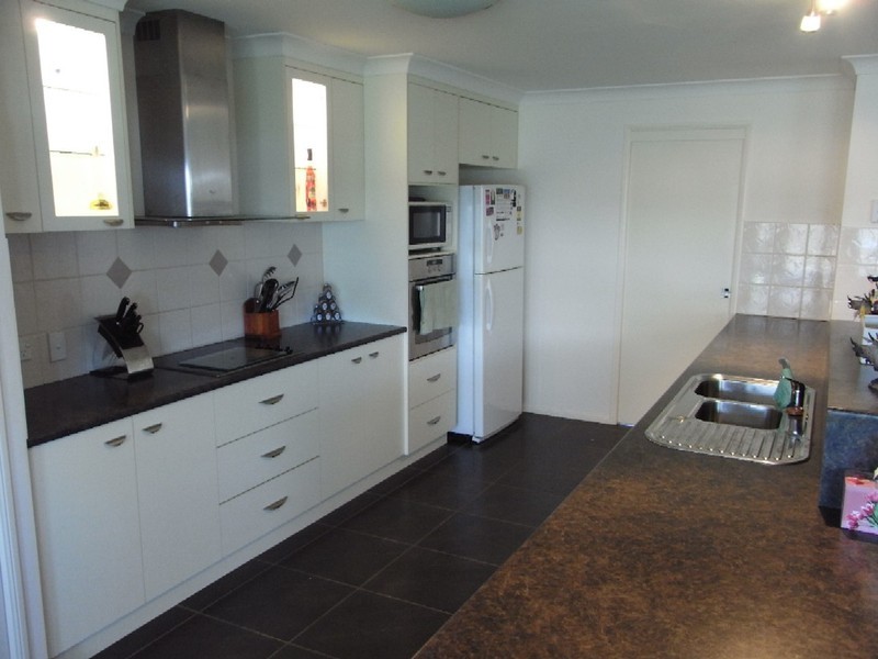 74 Belclaire Drive, Westbrook QLD 4350