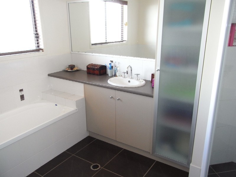 74 Belclaire Drive, Westbrook QLD 4350