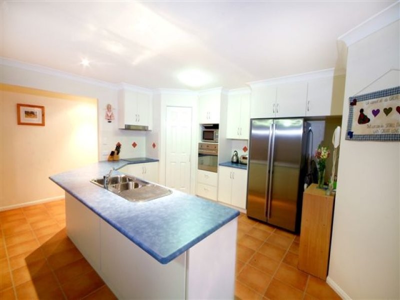 20 Kimdon Crescent, Highfields QLD 4352