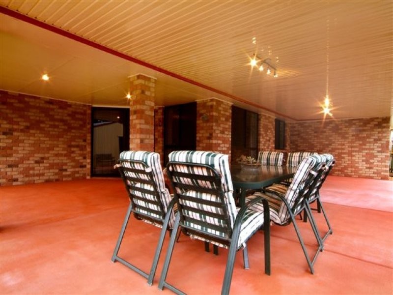 20 Kimdon Crescent, Highfields QLD 4352