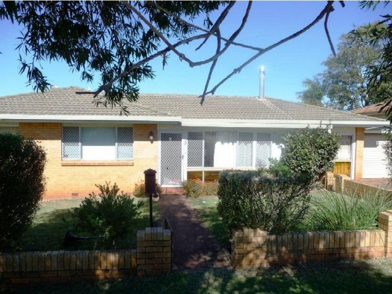 60 Sardon Street, Centenary Heights QLD 4350