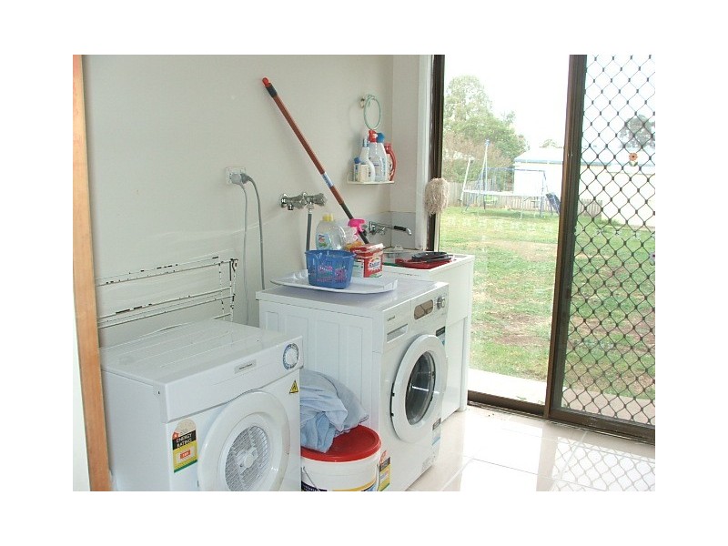 5 Palmerstone Court, Wyreema QLD 4352