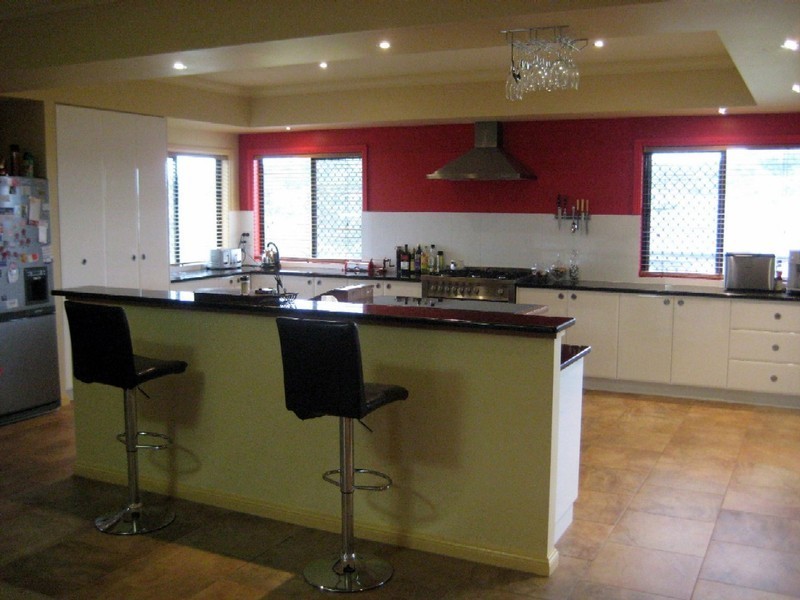 Hodgson Vale QLD 4352