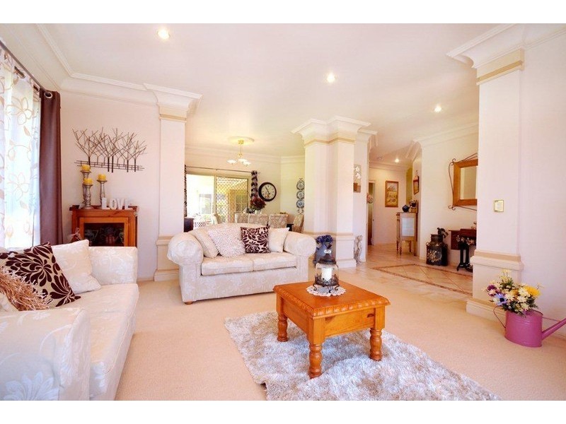 12 Purnawilla Court, Middle Ridge QLD 4350