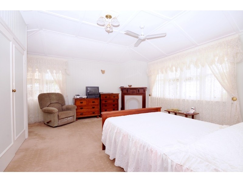 Mount Lofty QLD 4350