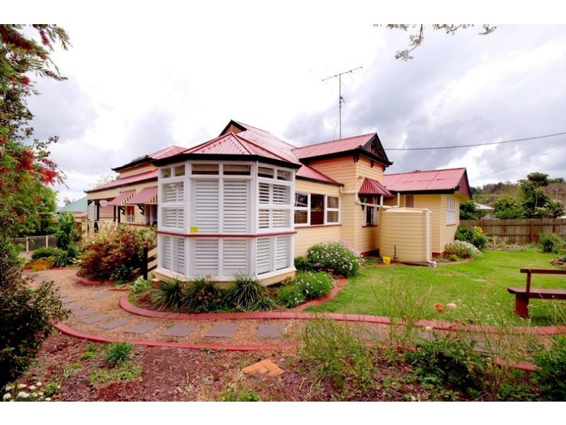 Mount Lofty QLD 4350