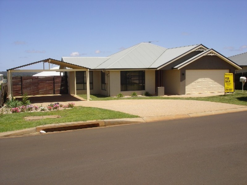 21 Highgrove Drive, Highfields QLD 4352