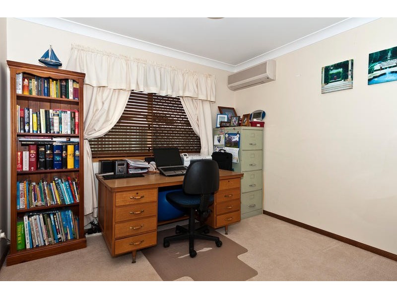 4 Emerald Court, Middle Ridge QLD 4350