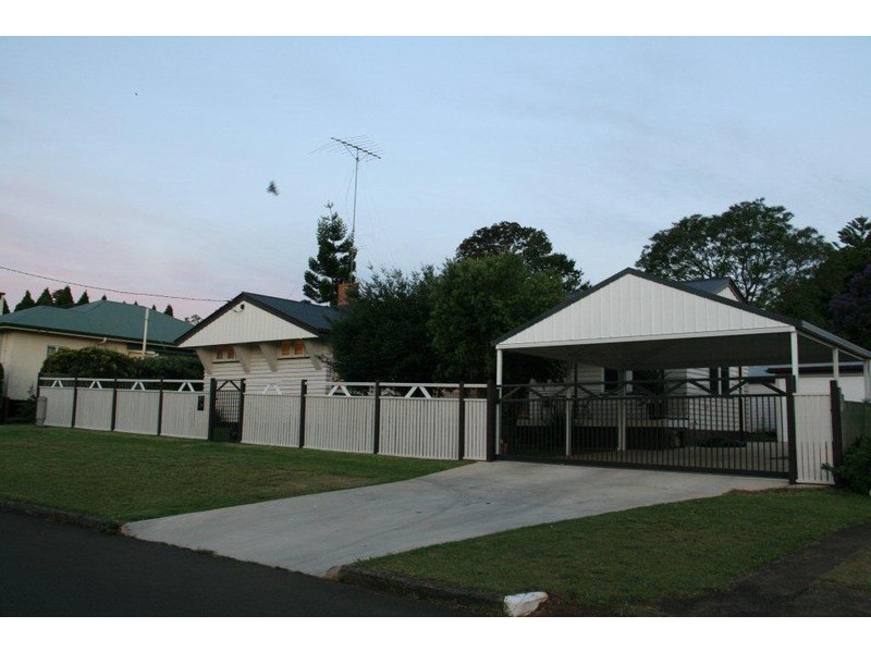 150 Mackenzie Street, East Toowoomba QLD 4350
