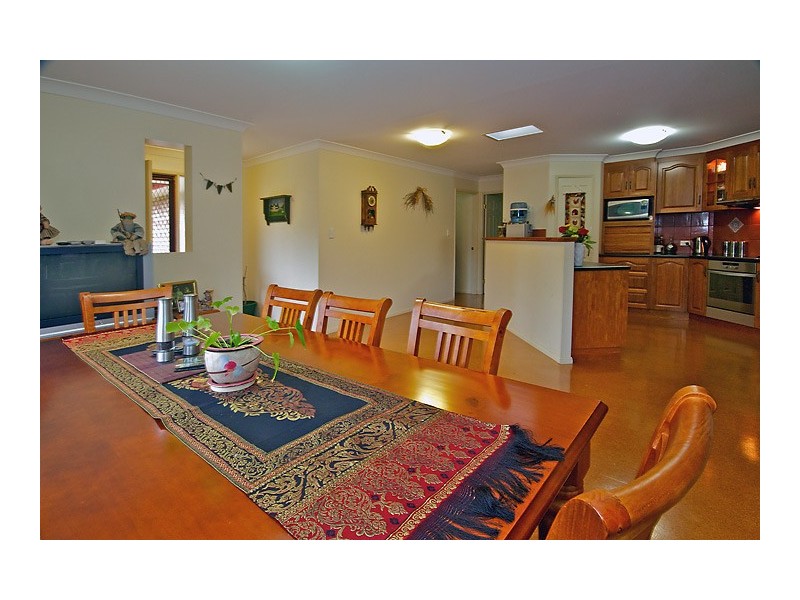 42 Highfields Road, Highfields QLD 4352