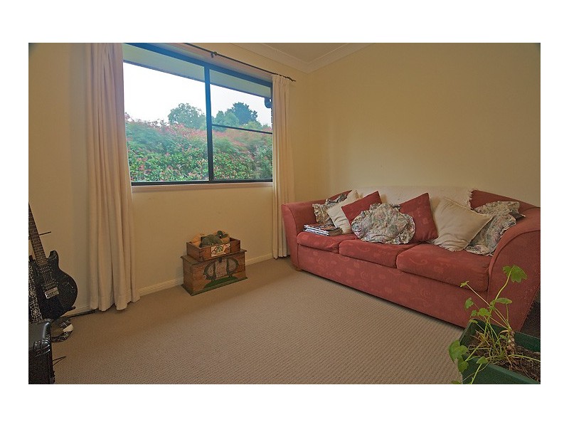 42 Highfields Road, Highfields QLD 4352