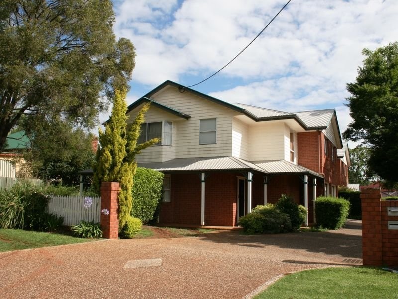 Unit 1, 8 Bruce Street, East Toowoomba QLD 4350