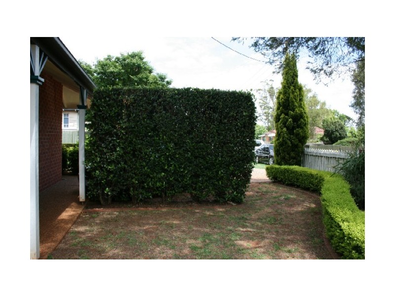 Unit 1, 8 Bruce Street, East Toowoomba QLD 4350