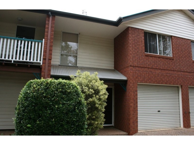 Unit 3, 8  Bruce Street, East Toowoomba QLD 4350