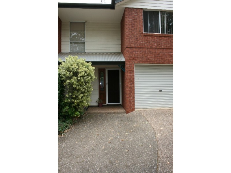 Unit 3, 8  Bruce Street, East Toowoomba QLD 4350