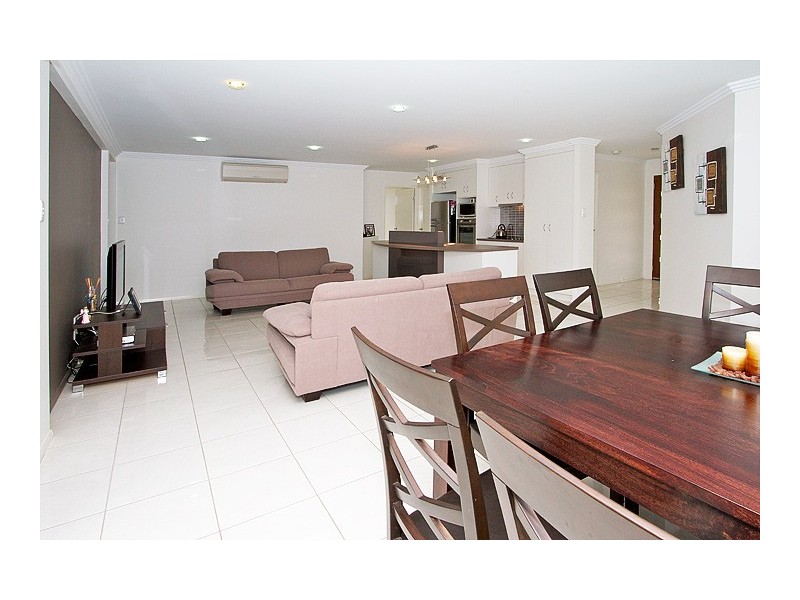 18 Wellington Street, Wyreema QLD 4352