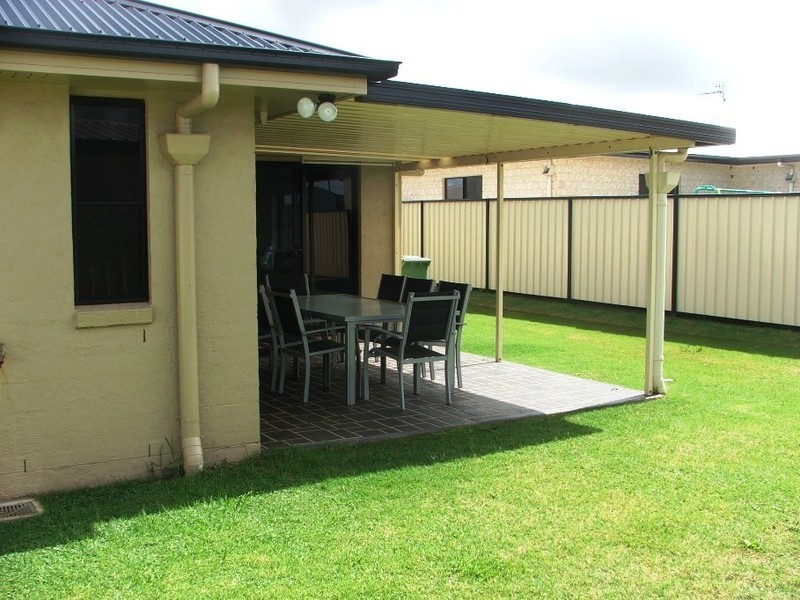 18 Wellington Street, Wyreema QLD 4352