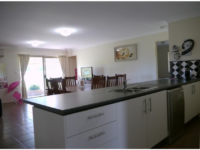 10 Frizzell Street, Toowoomba QLD 4350