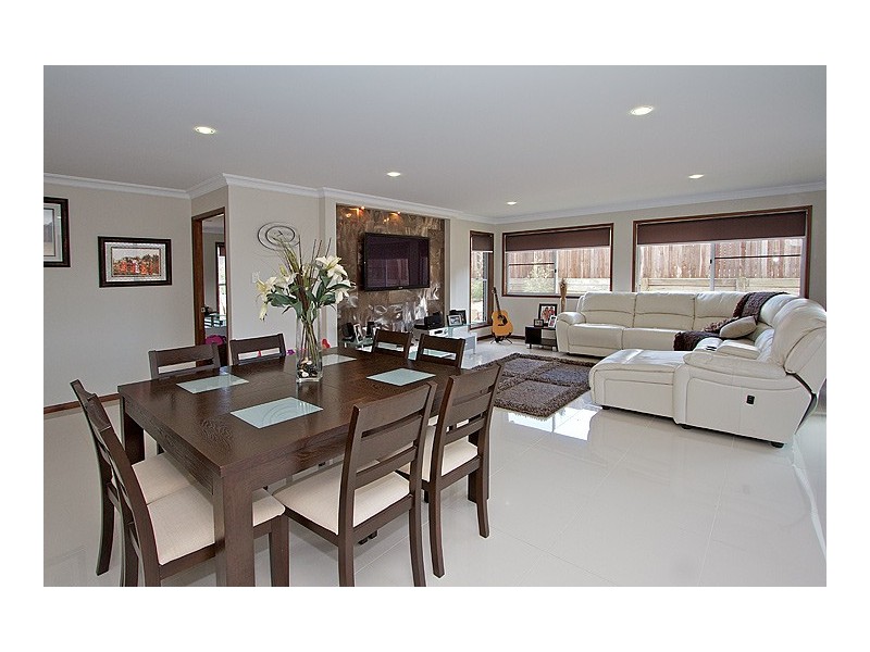 27 Sommariva Street, Westbrook QLD 4350