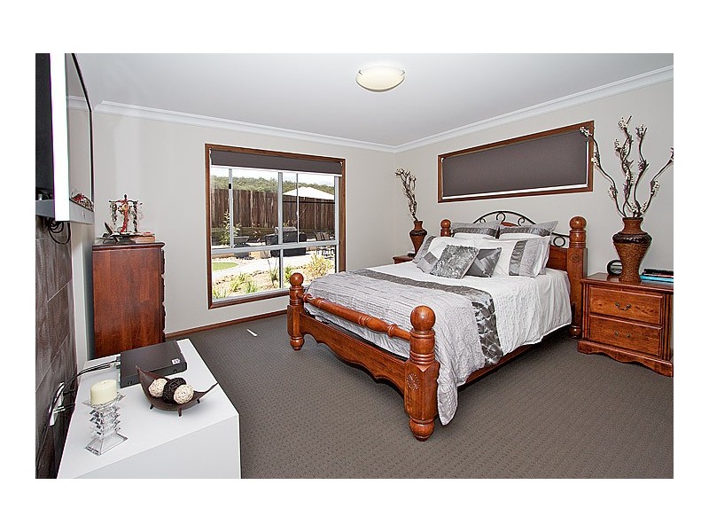 27 Sommariva Street, Westbrook QLD 4350