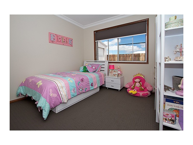 27 Sommariva Street, Westbrook QLD 4350