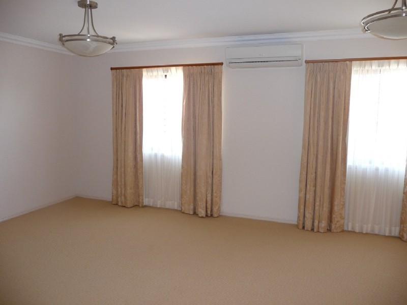 21 Calypso Street, Middle Ridge QLD 4350