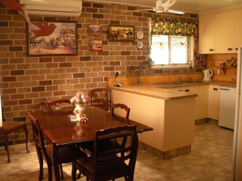 8 Coates Street, Kearneys Spring QLD 4350