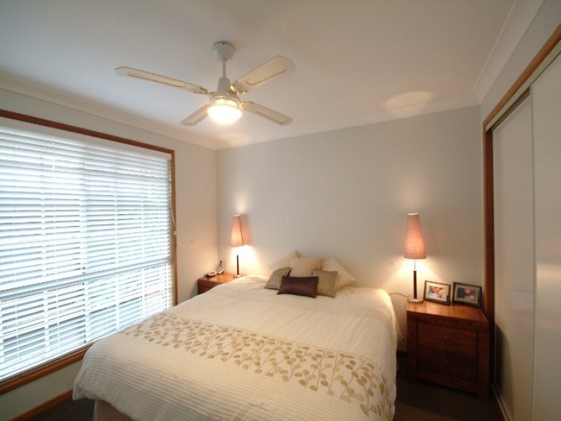 Unit 1/4 Carmen Street, Kearneys Spring QLD 4350