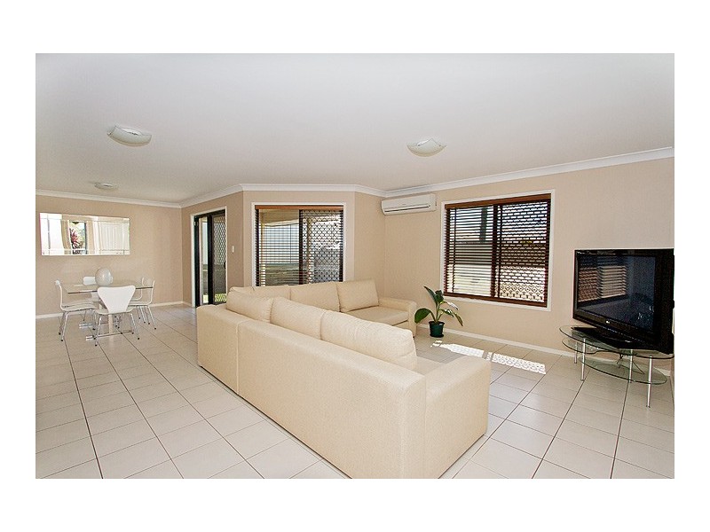 1 Ashford Drive, Wyreema QLD 4352