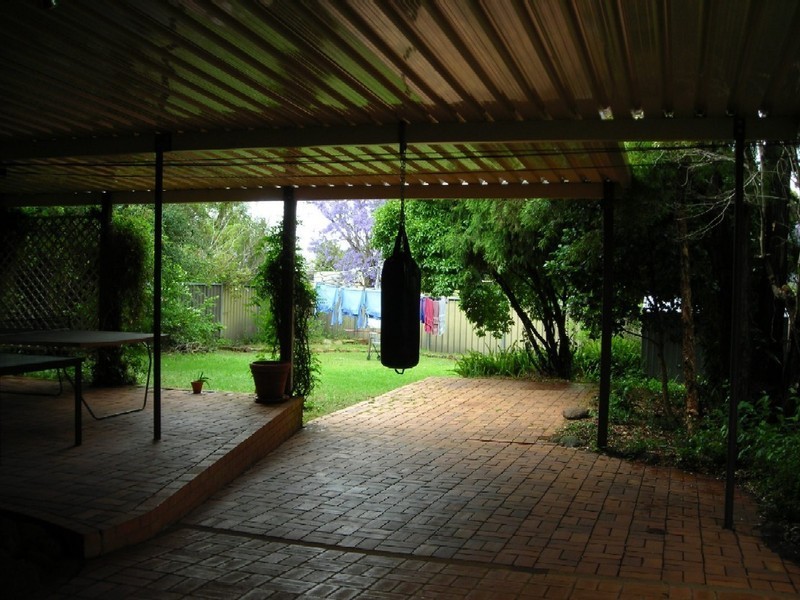 70a Jellicoe Street, Mount Lofty QLD 4350