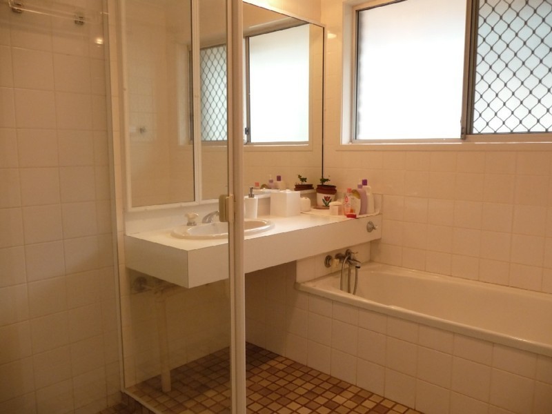 7 Robertson Crescent, Prince Henry Heights QLD 4350