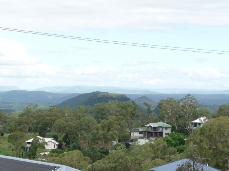 7 Robertson Crescent, Prince Henry Heights QLD 4350