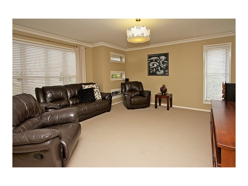 20 Fallon Drive, Middle Ridge QLD 4350