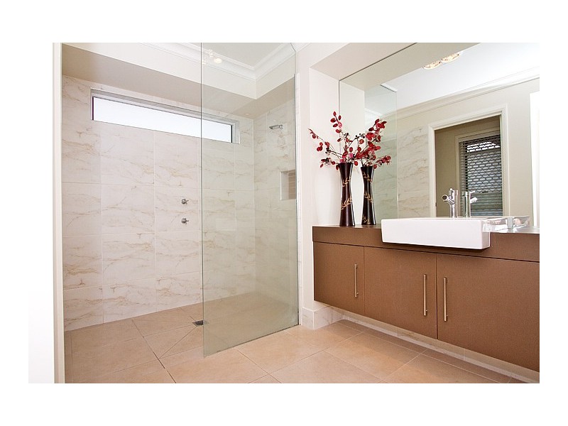 20 Fallon Drive, Middle Ridge QLD 4350