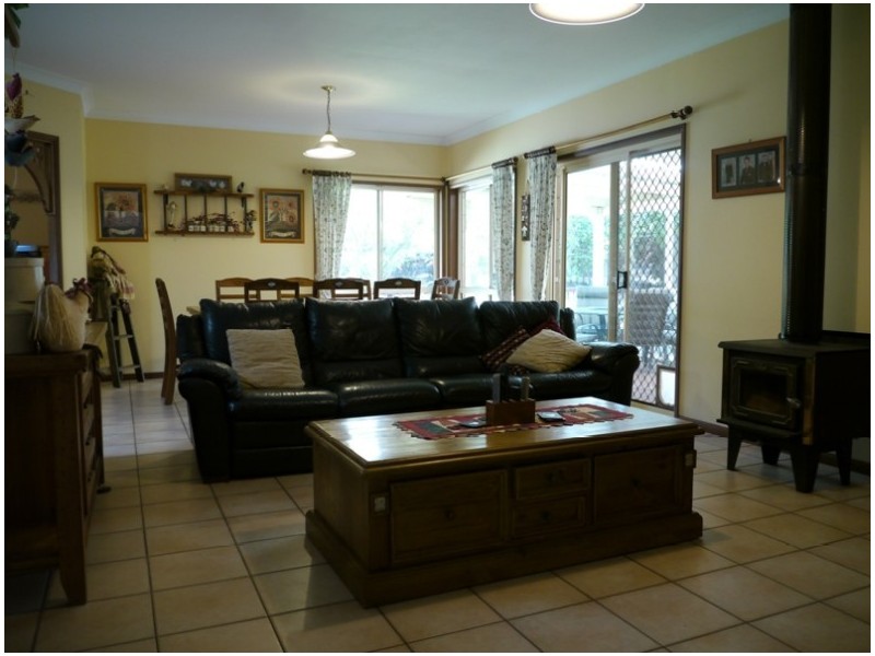 24 Blue Gum Drive, Highfields QLD 4352