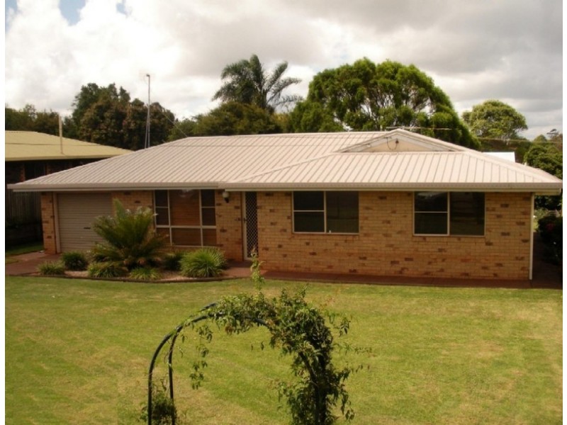 7 Diane Court, Centenary Heights QLD 4350