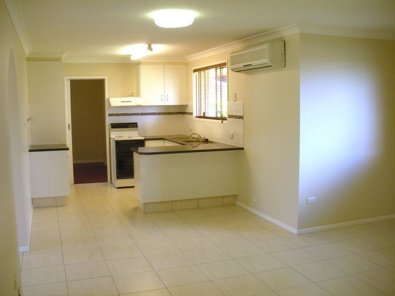 7 Diane Court, Centenary Heights QLD 4350