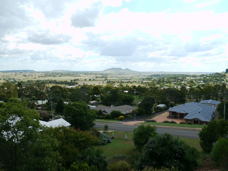 9 Scenic Court, Gowrie Junction QLD 4352