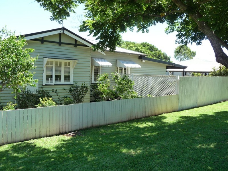 195 Long Street, South Toowoomba QLD 4350